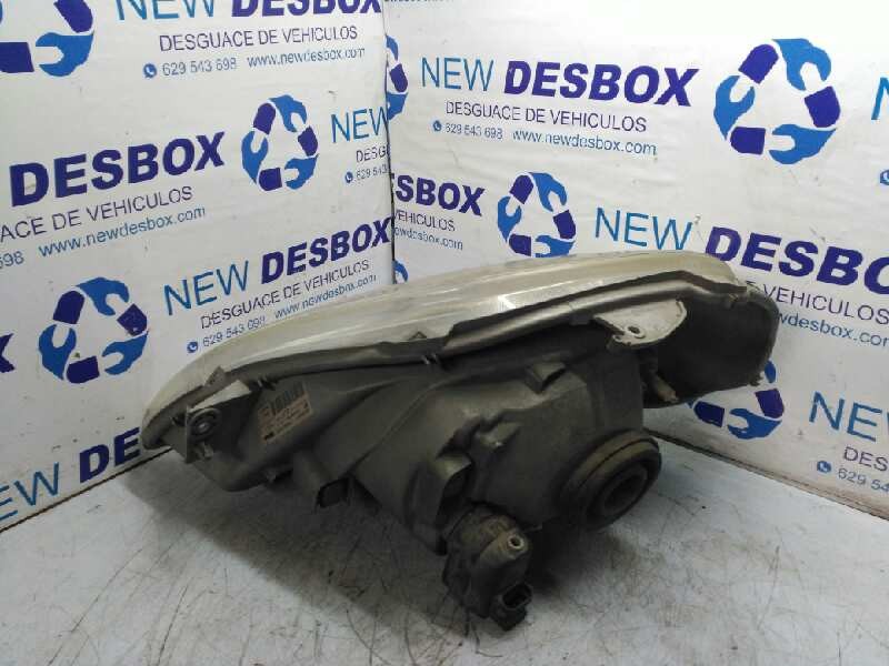 Recambio de faro derecho para renault trafic caja cerrada (ab 4.01) l1h1 caja cerrada, corto referencia OEM IAM 7700311372  