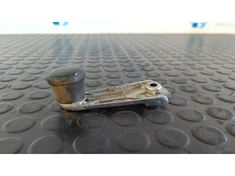 Recambio de maneta elevalunas delantera derecha para mercedes-benz clase c (w201) berlina 1.8 e 190 (201.018) referencia OEM IAM