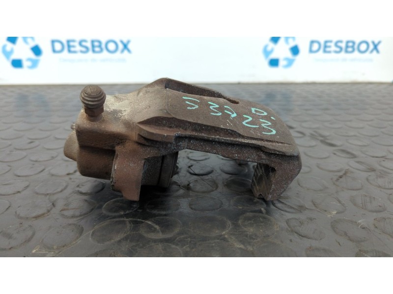 Recambio de pinza de freno delantera derecha para volkswagen caddy ka/kb (2k) 1.9 tdi (bsu) referencia OEM IAM CN682  
