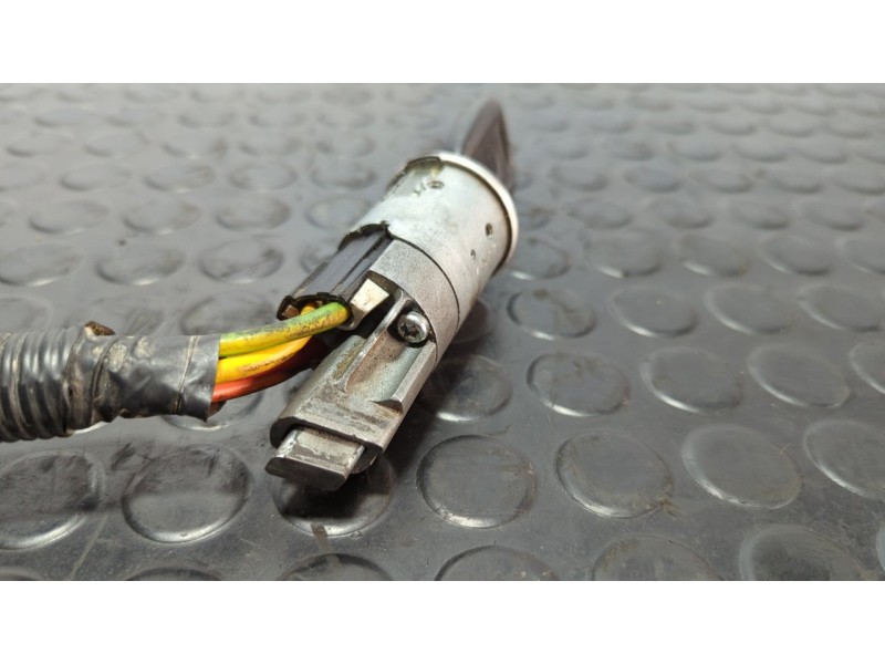 Recambio de conmutador de arranque para nissan interstar mod. 04 (x70) 2.5 dci diesel cat referencia OEM IAM 143408  