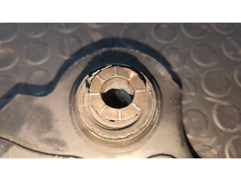 Recambio de brazo izquierdo inferior delantero para renault trafic combi (ab 4.01) 9 - plazas (l2h1) acristalado, combi largo re