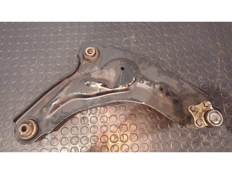 Recambio de brazo izquierdo inferior delantero para renault trafic combi (ab 4.01) 9 - plazas (l2h1) acristalado, combi largo re