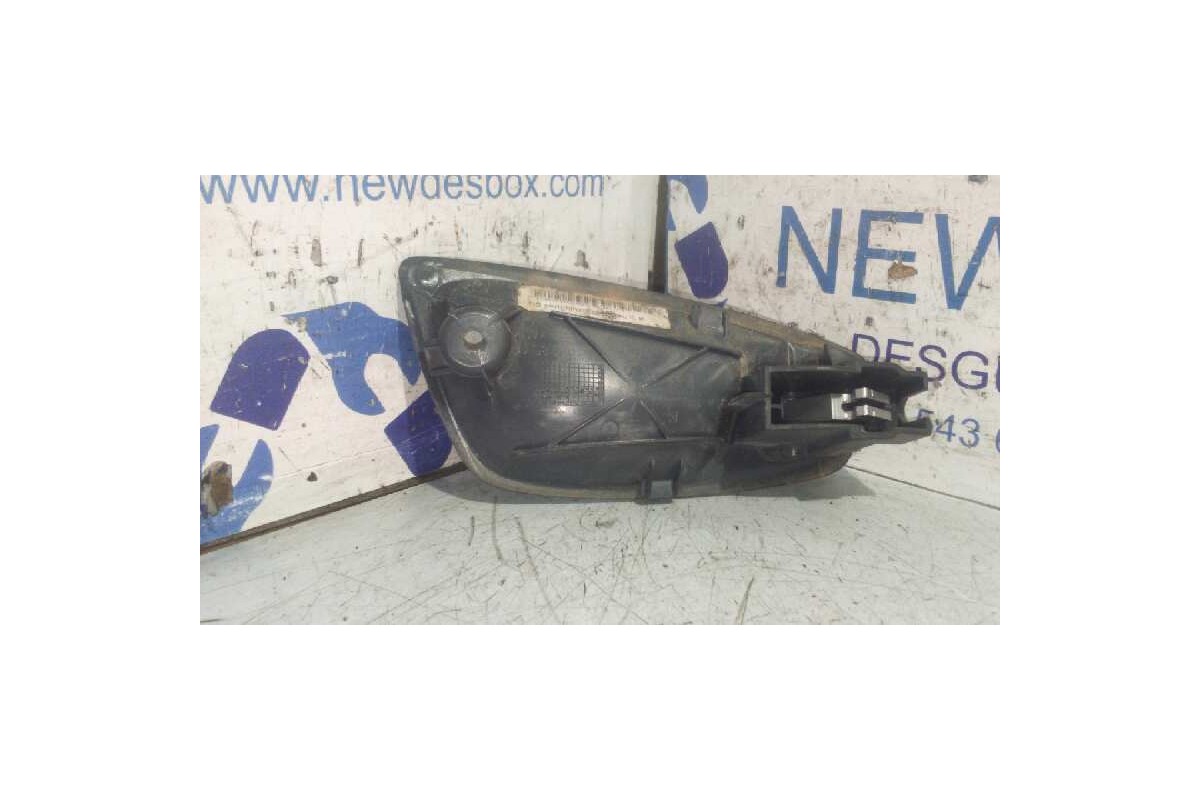 Recambio de maneta interior delantera izquierda para bmw serie 1 berlina (e81/e87) 1.6 16v cat referencia OEM IAM 10628510  