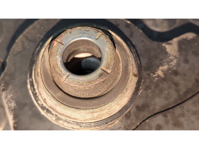 Recambio de brazo derecho inferior delantero para renault trafic combi (ab 4.01) 9 - plazas (l2h1) acristalado, combi largo refe