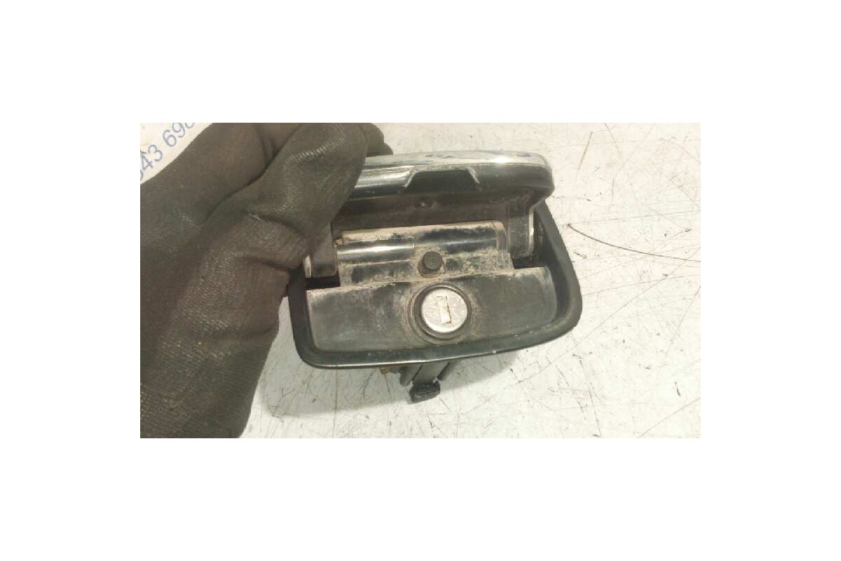 Recambio de maneta exterior porton para seat cordoba berlina (6k2) signo referencia OEM IAM 6K0827565  