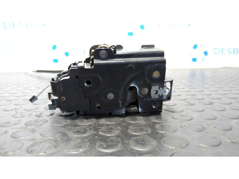 Recambio de cerradura puerta delantera derecha para porsche cayenne (typ 9pa) básico referencia OEM IAM 3D1837016  
