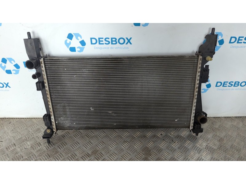Recambio de radiador agua para fiat fiorino 1.3 16v m-jet cat referencia OEM IAM 51790636  
