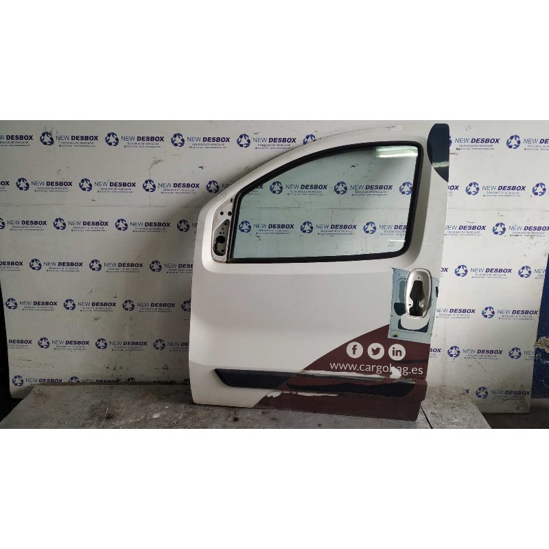 Recambio de puerta delantera izquierda para fiat fiorino 1.3 16v m-jet cat referencia OEM IAM   