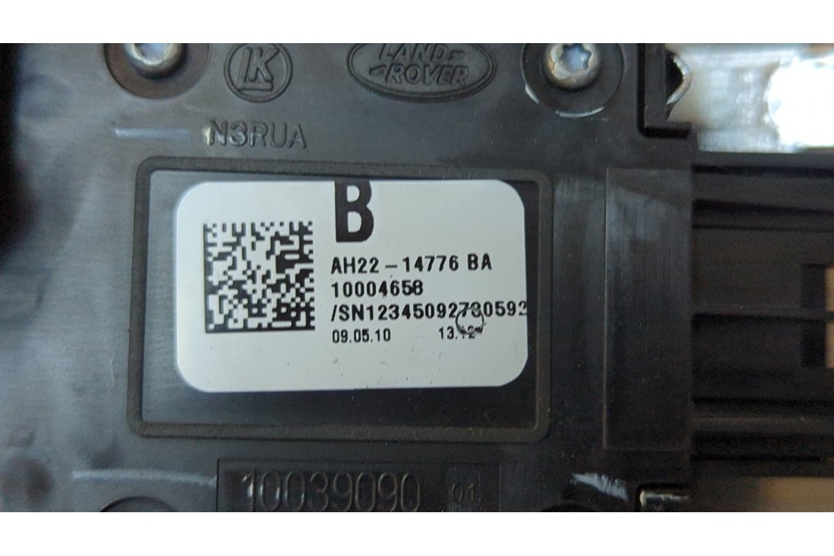 Recambio de guarnecido puerta delantera izquierda para land rover range rover sport autobiography limited edition referencia OEM