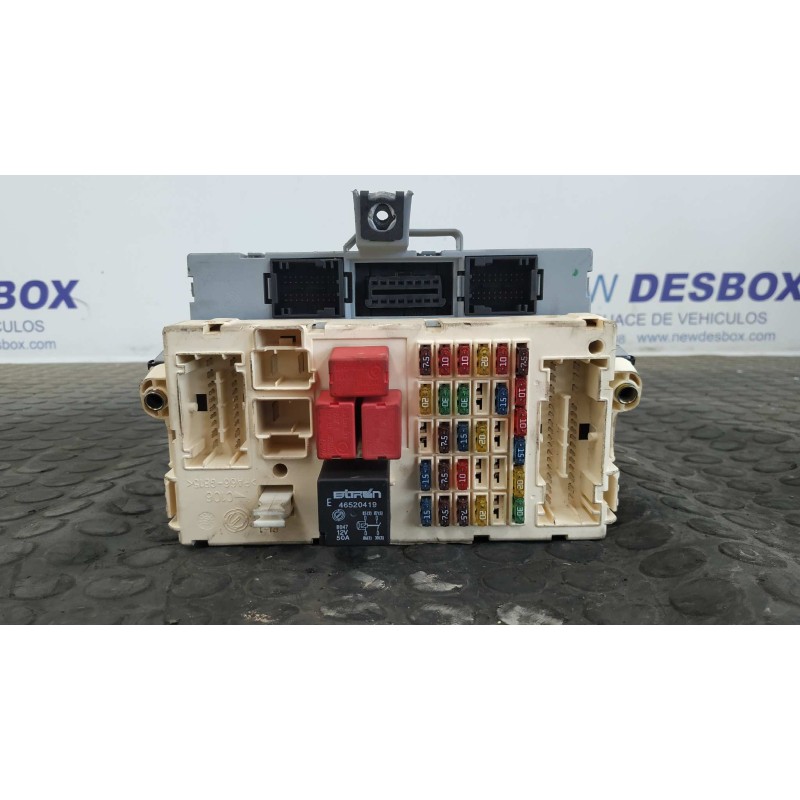 Recambio de caja reles / fusibles para fiat stilo (192) 1.9 jtd / 1.9 jtd 115 active referencia OEM IAM 51711819  