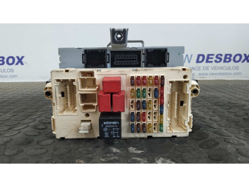 Recambio de caja reles / fusibles para fiat stilo (192) 1.9 jtd / 1.9 jtd 115 active referencia OEM IAM 51711819  