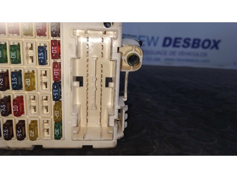 Recambio de caja reles / fusibles para fiat stilo (192) 1.9 jtd / 1.9 jtd 115 active referencia OEM IAM 51711819  
