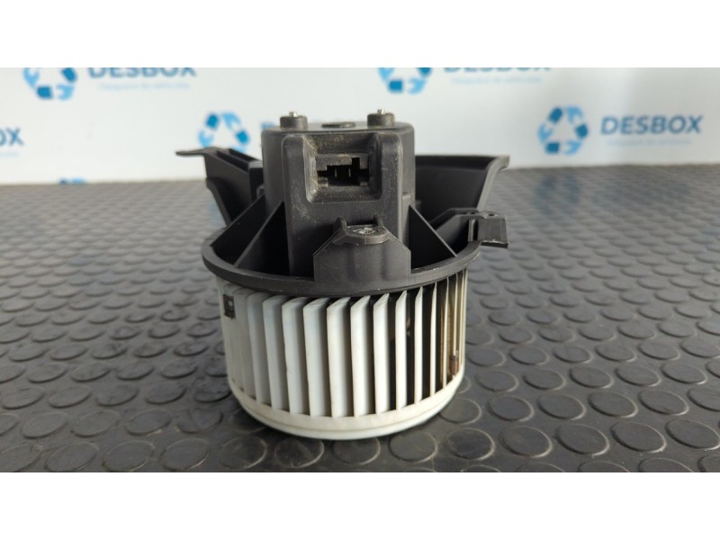 Recambio de motor calefaccion para fiat fiorino 1.3 16v m-jet cat referencia OEM IAM 507730100  