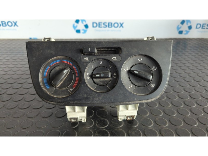 Recambio de mando calefaccion / aire acondicionado para fiat fiorino 1.3 16v m-jet cat referencia OEM IAM 05073401000013  