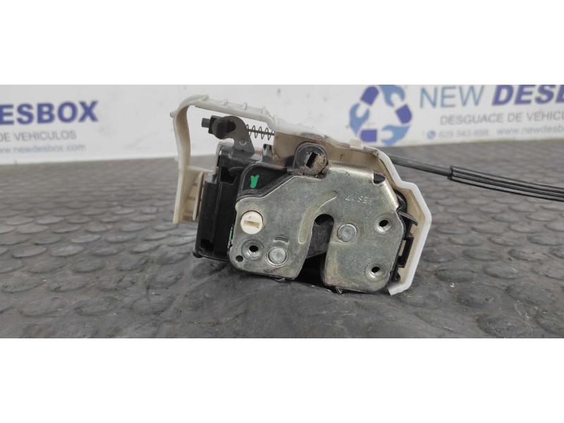 Recambio de cerradura puerta trasera izquierda para fiat bravo (198) 1.9 8v jtd cat referencia OEM IAM 33S07  