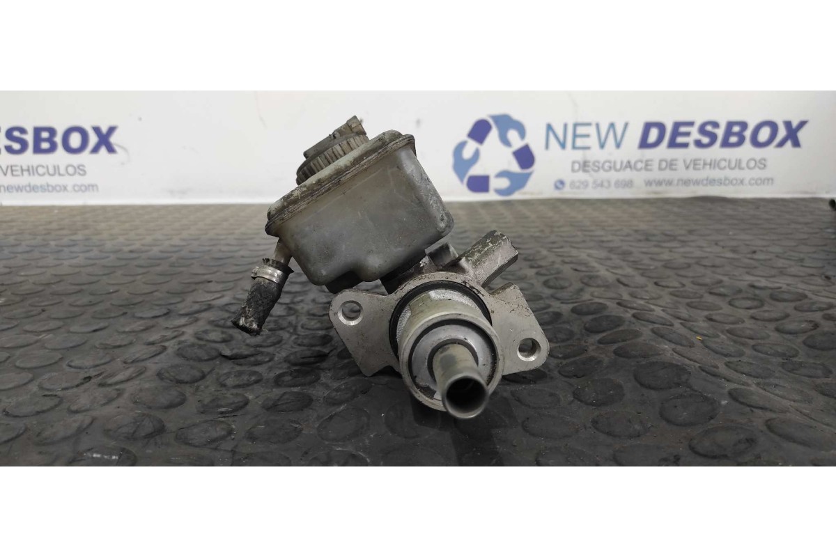 Recambio de bomba freno para opel omega b 2.5 turbodiesel (x 25 td / u 25 td / l93) referencia OEM IAM 32066526  