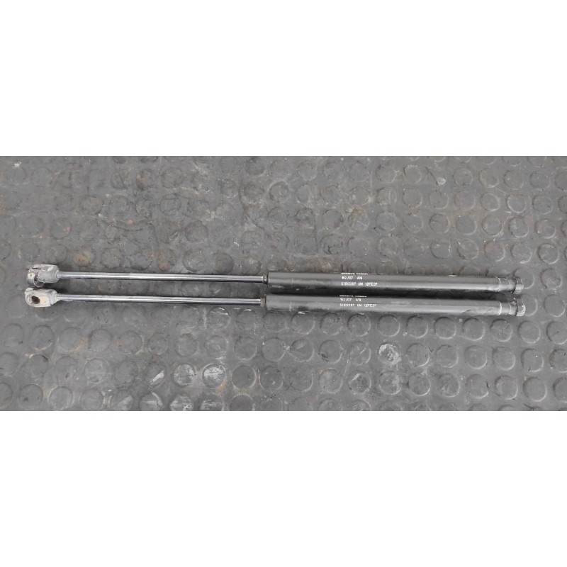Recambio de amortiguadores maletero / porton para fiat bravo (198) 1.9 8v jtd cat referencia OEM IAM 51812267  