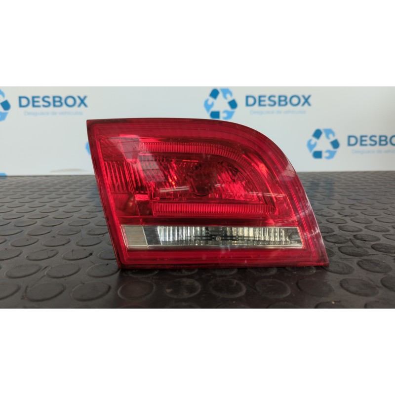Recambio de piloto porton izquierdo para audi a3 sportback (8p) 1.6 tdi ambition referencia OEM IAM 8P4945093D  