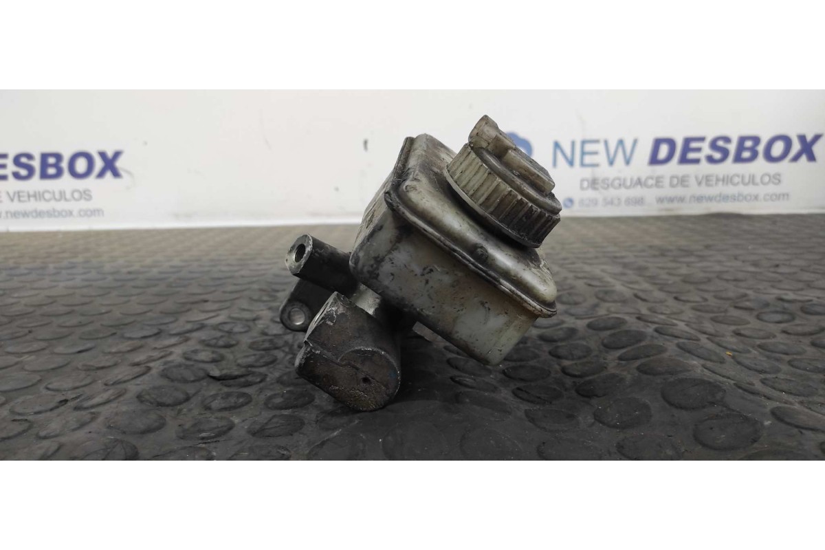 Recambio de bomba freno para opel omega b 2.5 turbodiesel (x 25 td / u 25 td / l93) referencia OEM IAM 32066526  