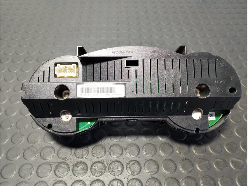 Recambio de cuadro instrumentos para mercedes-benz clase m (w164) 280 / 300 cdi (164.120) referencia OEM IAM A2515400648  