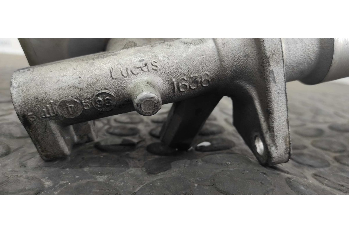 Recambio de bomba freno para opel omega b 2.5 turbodiesel (x 25 td / u 25 td / l93) referencia OEM IAM 32066526  