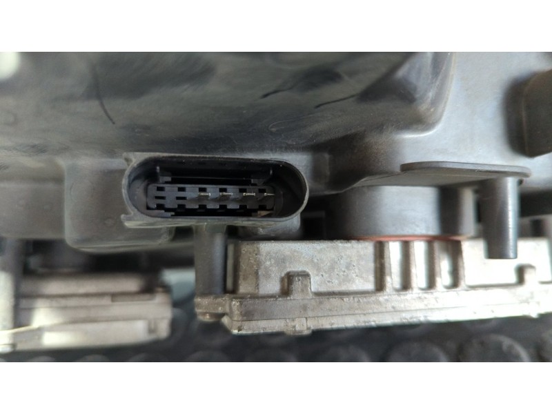 Recambio de faro derecho para mercedes-benz clase m (w164) 280 / 300 cdi (164.120) referencia OEM IAM 263348  