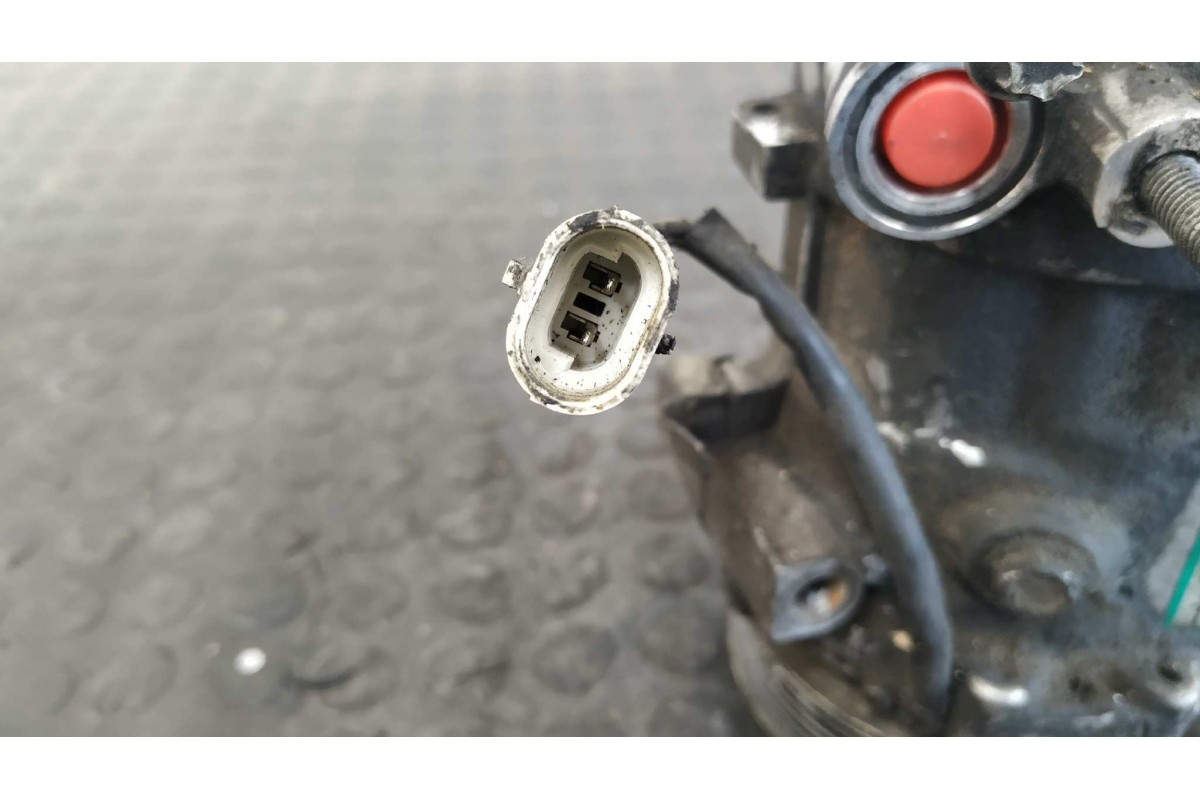 Recambio de compresor aire acondicionado para opel corsa c 1.3 16v cdti cat (z 13 dt / ln9) referencia OEM IAM 13106850  