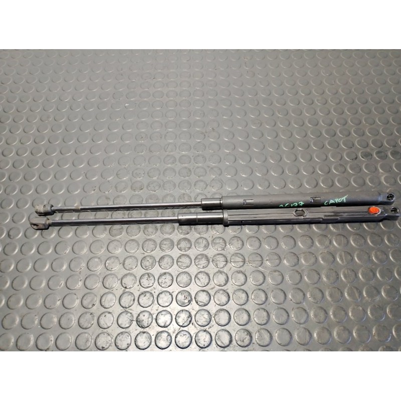 Recambio de amortiguadores capo para mercedes-benz clase m (w164) 280 / 300 cdi (164.120) referencia OEM IAM A1648800029  