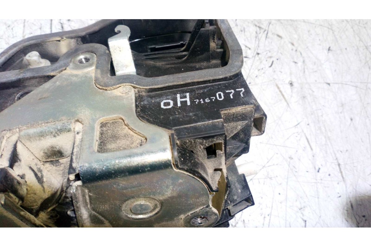 Recambio de cerradura puerta delantera izquierda para bmw serie 1 berlina (e81/e87) 2.0 16v diesel cat referencia OEM IAM 0H7167