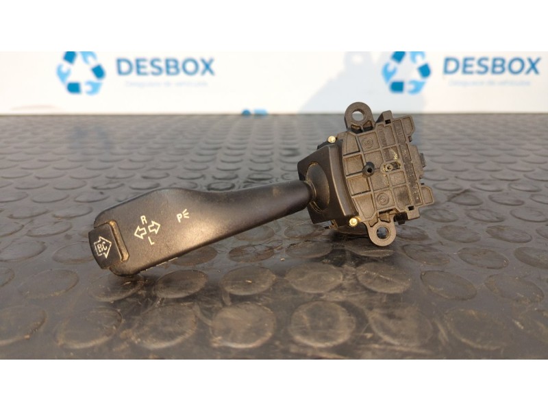 Recambio de mando intermitentes para bmw serie 3 berlina (e46) 3.0 24v turbodiesel cat referencia OEM IAM 8363668  