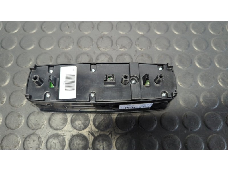 Recambio de mando elevalunas delantero izquierdo para mercedes-benz clase m (w164) 280 / 300 cdi (164.120) referencia OEM IAM A2