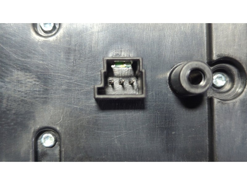 Recambio de mando elevalunas delantero izquierdo para mercedes-benz clase m (w164) 280 / 300 cdi (164.120) referencia OEM IAM A2