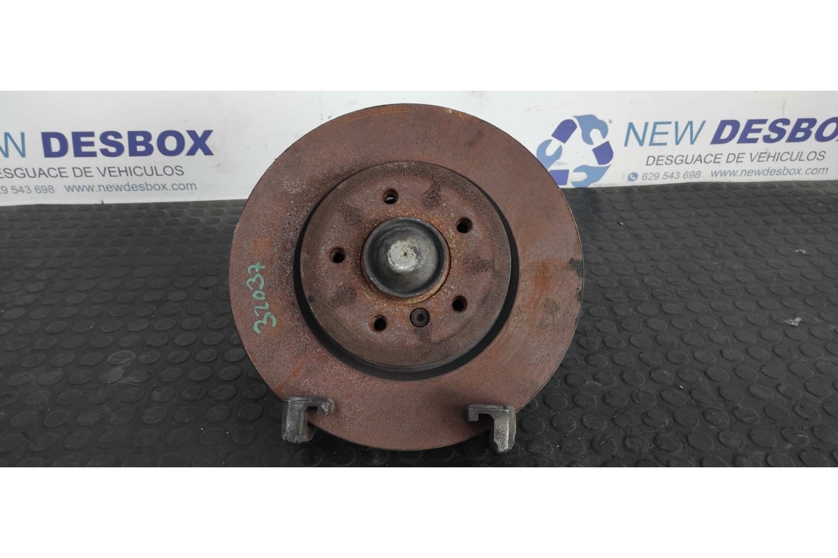 Recambio de mangueta delantera derecha para bmw serie 3 berlina (e46) 3.0 24v turbodiesel cat referencia OEM IAM CDP53  