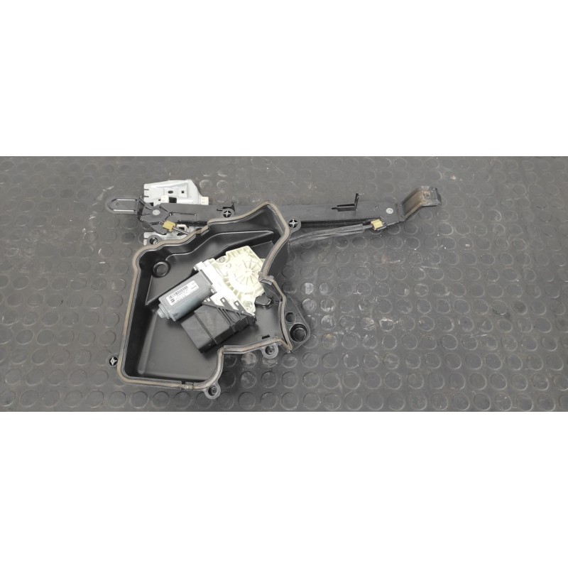 Recambio de elevalunas trasero derecho para seat leon (1p1) comfort limited referencia OEM IAM 1P0839402B  