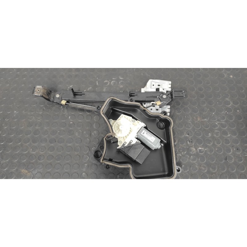 Recambio de elevalunas trasero izquierdo para seat leon (1p1) comfort limited referencia OEM IAM 1P0839401B  