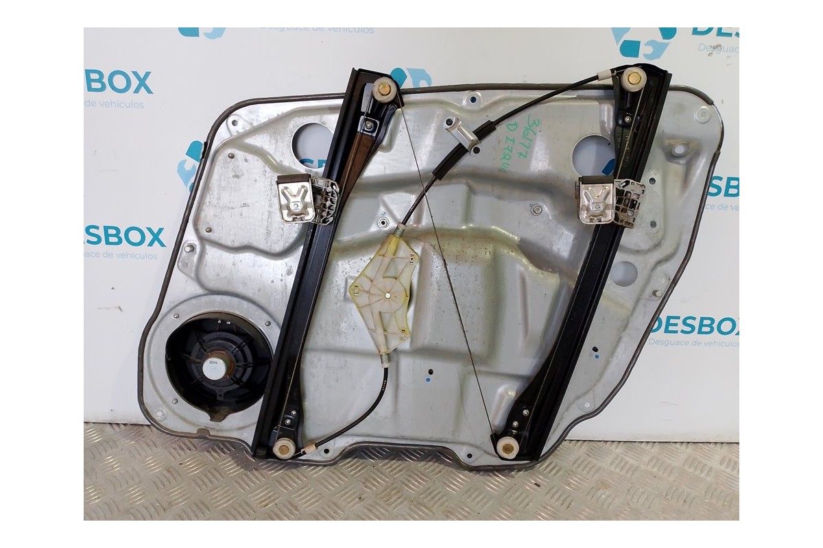 Recambio de elevalunas delantero izquierdo para mercedes-benz clase m (w164) 280 / 300 cdi (164.120) referencia OEM IAM A2518200