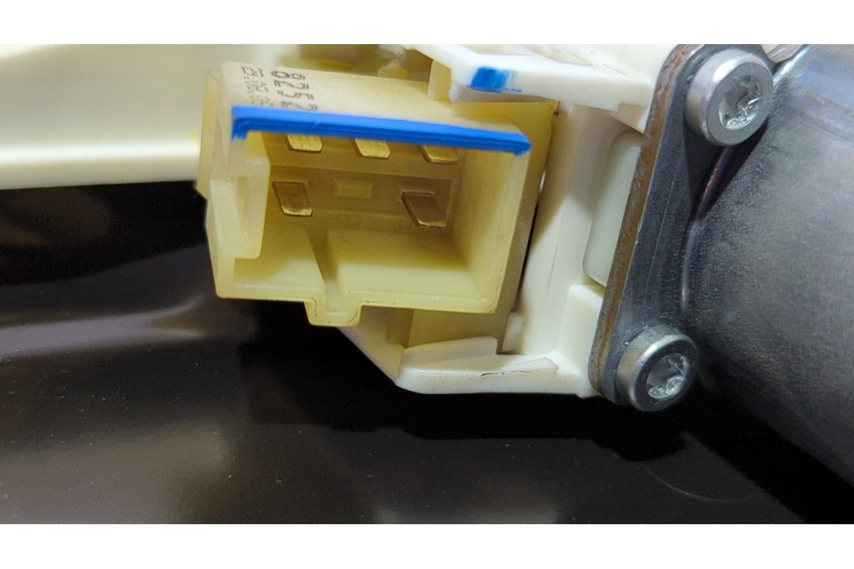 Recambio de elevalunas trasero derecho para mercedes-benz clase m (w164) 280 / 300 cdi (164.120) referencia OEM IAM A1648200502 