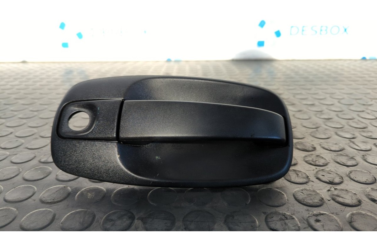 Recambio de maneta delantera izquierda para nissan primastar (x83) caja cerrada batalla corta 2,7t referencia OEM IAM 8200170625