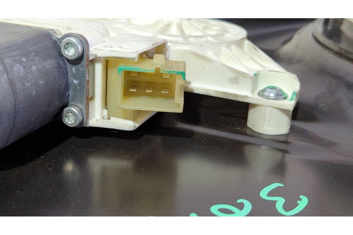 Recambio de elevalunas trasero izquierdo para mercedes-benz clase m (w164) 280 / 300 cdi (164.120) referencia OEM IAM A164820050
