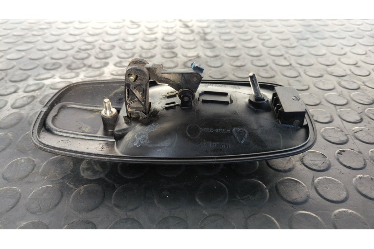 Recambio de maneta delantera derecha para nissan primastar (x83) caja cerrada batalla corta 2,7t referencia OEM IAM 8200170625  