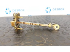 Recambio de retenedor puerta derecha para nissan primastar (x83) caja cerrada batalla corta 2,7t referencia OEM IAM 311823E  