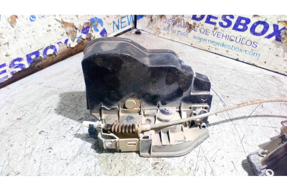 Recambio de cerradura puerta trasera izquierda para bmw serie 1 berlina (e81/e87) 2.0 16v diesel cat referencia OEM IAM   