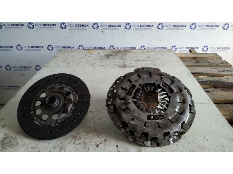 Recambio de kit embrague para bmw serie 1 berlina (e81/e87) 2.0 16v diesel cat referencia OEM IAM 324033610  