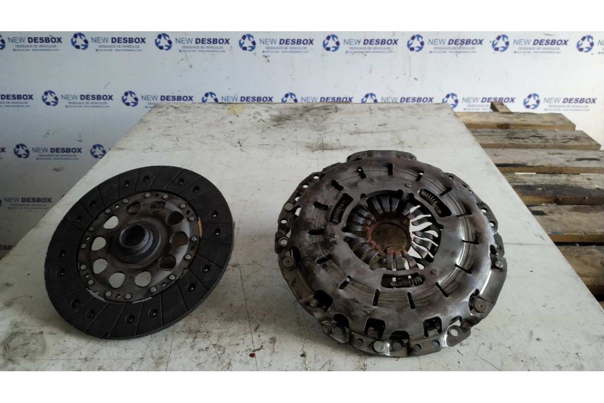 Recambio de kit embrague para bmw serie 1 berlina (e81/e87) 2.0 16v diesel cat referencia OEM IAM 324033610  