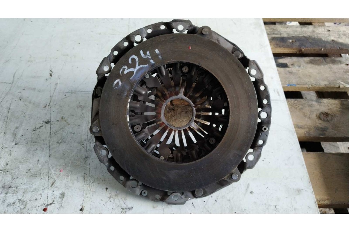 Recambio de kit embrague para bmw serie 1 berlina (e81/e87) 2.0 16v diesel cat referencia OEM IAM 324033610  