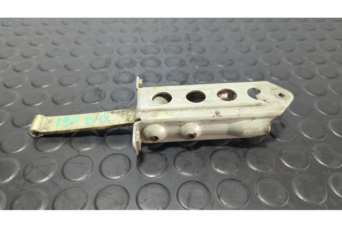 Recambio de retenedor puerta derecha para mercedes-benz clase c (w201) berlina 1.8 e 190 (201.018) referencia OEM IAM   