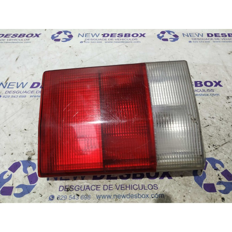 Recambio de piloto porton izquierdo para audi 80/90 (893) referencia OEM IAM 893945093G  