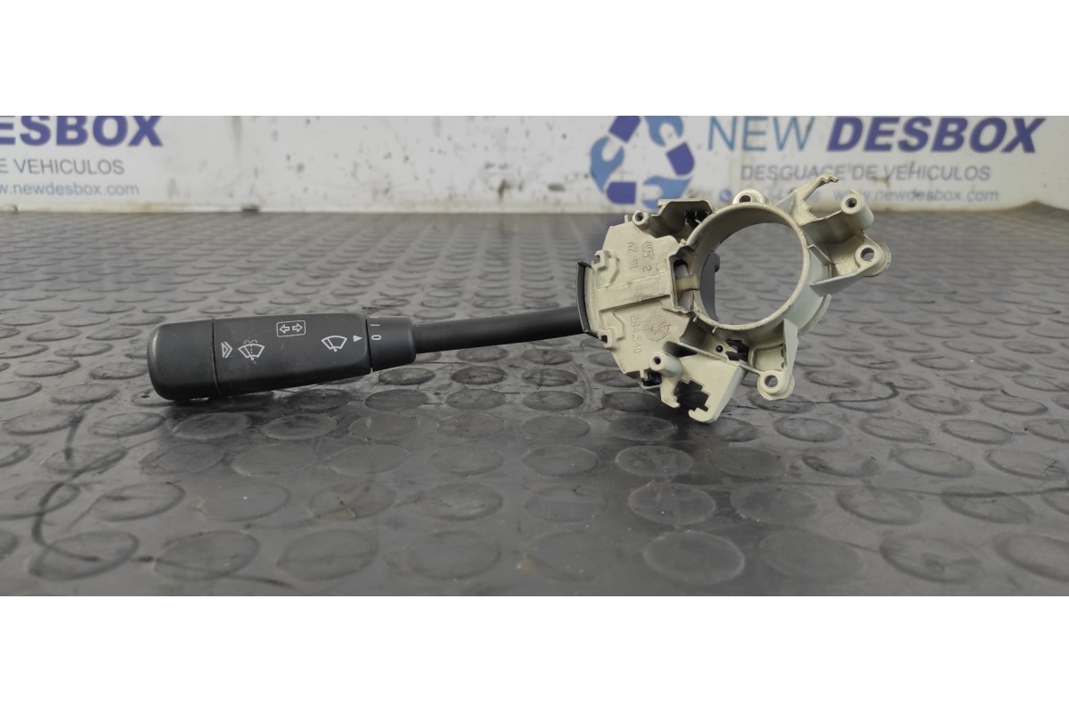 Recambio de mando intermitentes para mercedes-benz clase c (w203) berlina 2.7 cdi 20v cat referencia OEM IAM 2035450010  