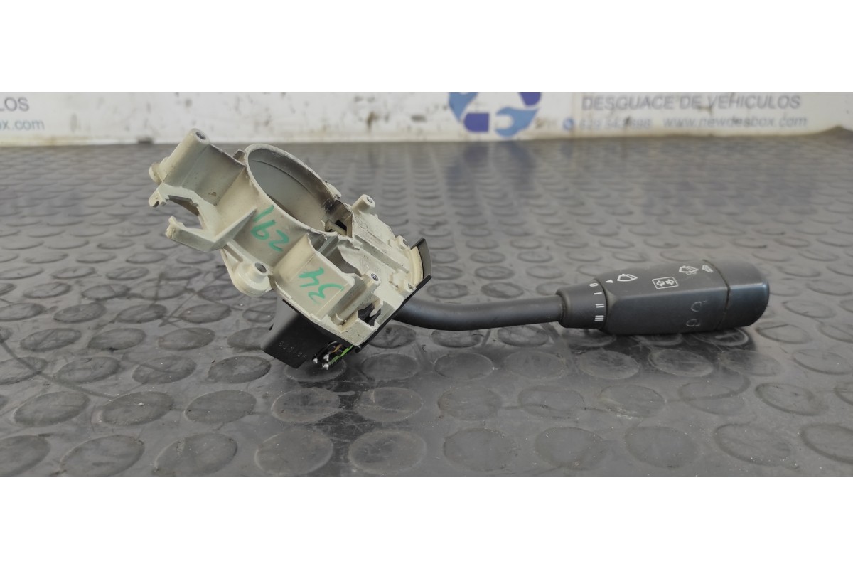 Recambio de mando intermitentes para mercedes-benz clase c (w203) berlina 2.7 cdi 20v cat referencia OEM IAM 2035450010  