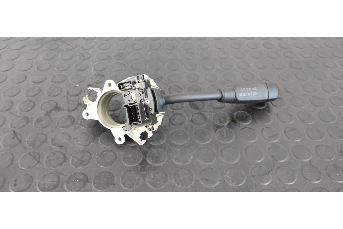 Recambio de mando intermitentes para mercedes-benz clase c (w203) berlina 2.7 cdi 20v cat referencia OEM IAM 2035450010  